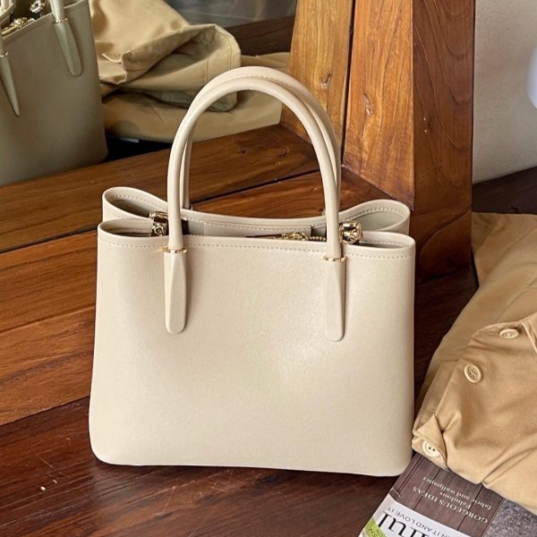 Túi du lịch bằng da thật