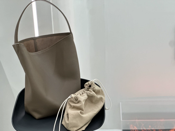 Túi xách vai công suất lớn