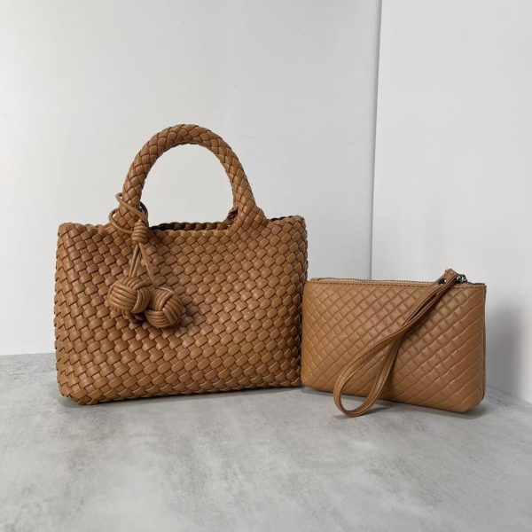 Túi xách dệt bằng da mềm