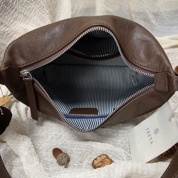 Túi vai nữ thiết kế cổ điển