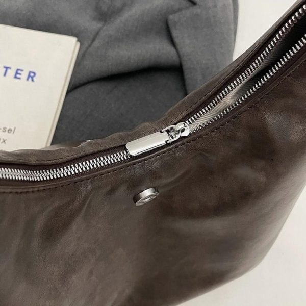 Túi Hobo công suất lớn