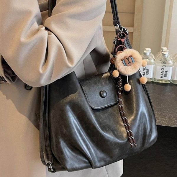 Túi Hobo công suất lớn