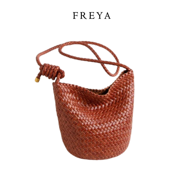 French Holiday dệt Bucket Pack