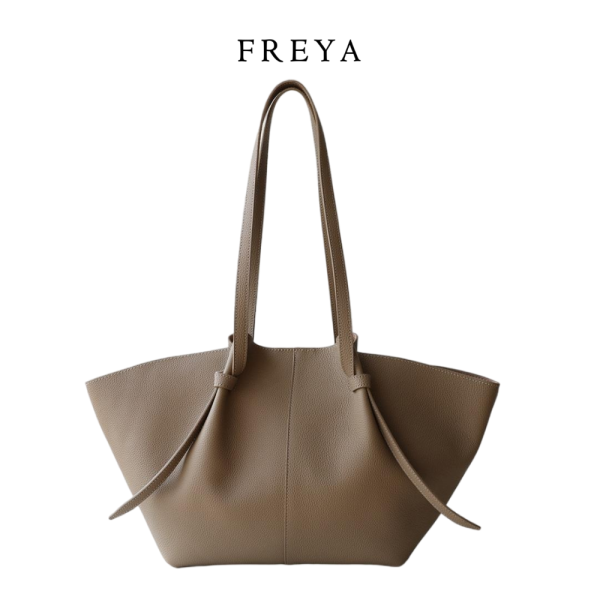 Túi du lịch bằng da thật phù hợp