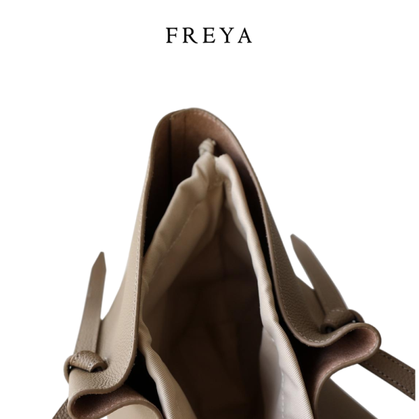 Túi du lịch bằng da thật phù hợp