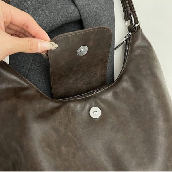 Túi Hobo công suất lớn